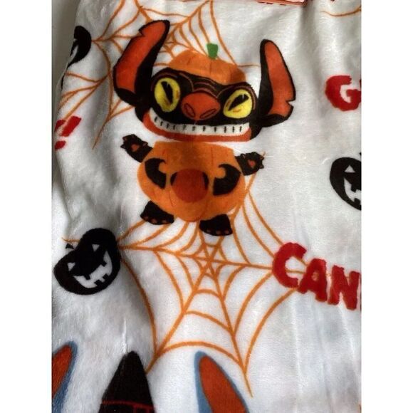 Disney Stitch Halloween Plush Throw Blanket 50”x70” Gimme Candy Witch Pumpkin - Picture 3 of 12